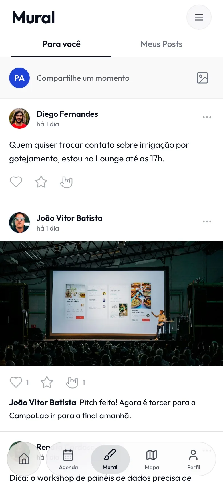 Mural do evento no app, com publicações e fotos dos participantes.